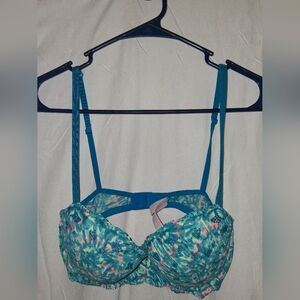 PINK Victoria's Secret Blue and Pink Bra